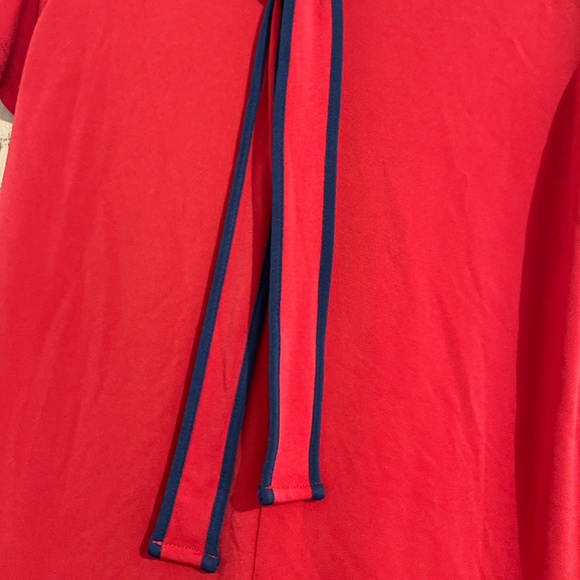 Banana Republic Women’s Red and Black with Neck Tie Detail Casual Top Sz-S - Picture 3 of 6
